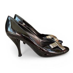 Sergio Rossi Patent Leather Peep Toe Heels 38.5 Black Metallic Accent Italy
